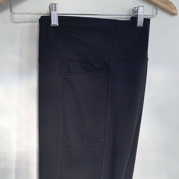 Danskin Cropped Leggings Black Medium with pockets - Picture 7 of 9